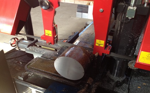 云安卧式带锯床加工时出现明显振荡如何排查？